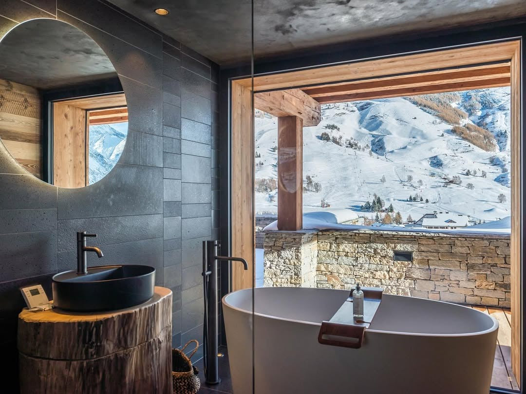 Hotel-Style Luxury at Home: Creating Spa Bathrooms with LED Mirrors | TALLDESI